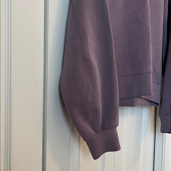 LULULEMON Perfectly Oversized Cropped Crew Sz M - Picture 6 of 7